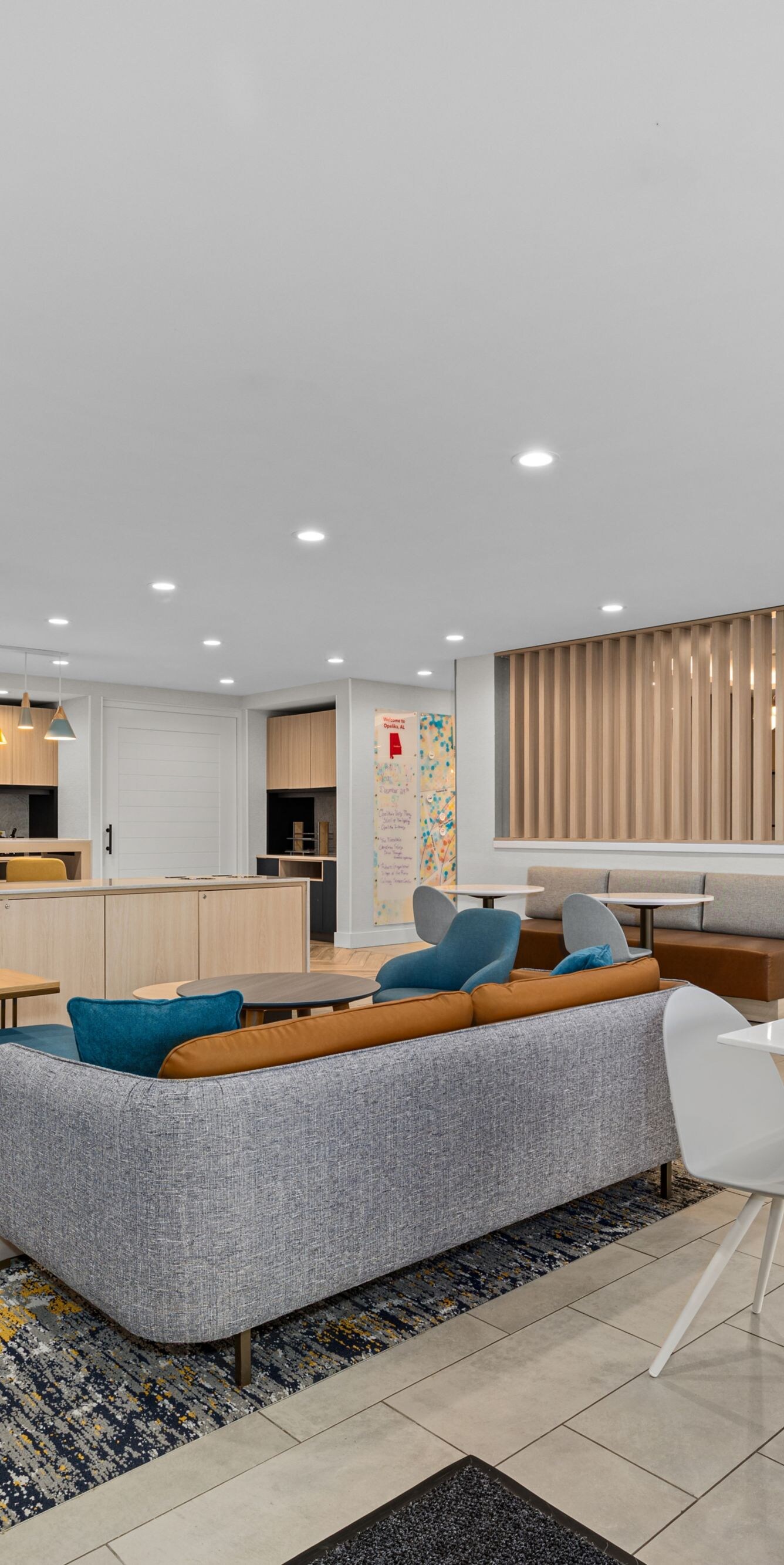 Breakfast seating area with tables and chairs