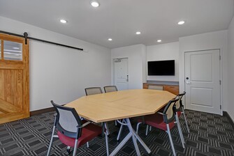 Meeting space-266 square feet
