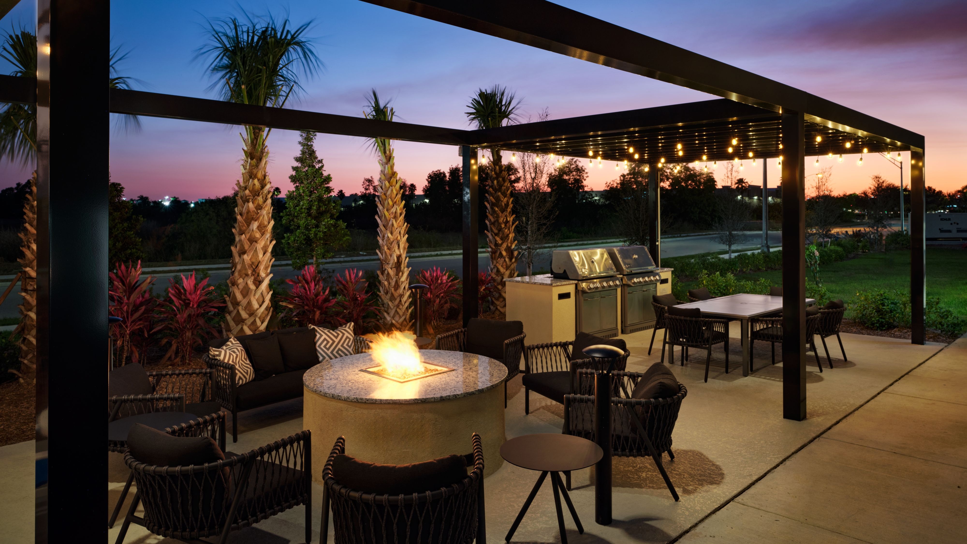 Fort Myers: Get 2,500 bonus points per stay