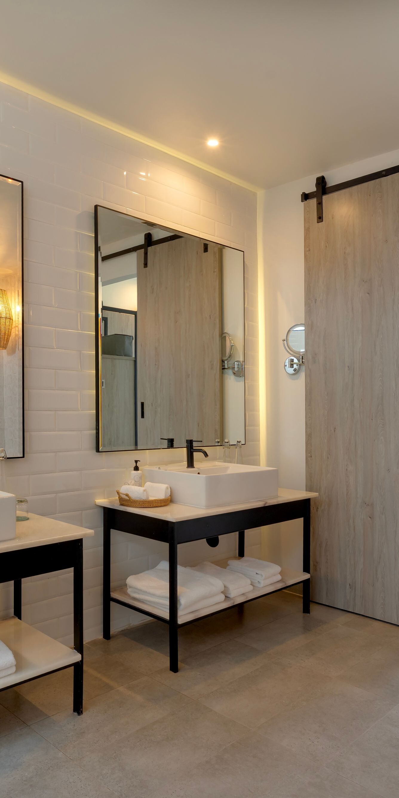 Guest Bathroom - Presidential Suite
