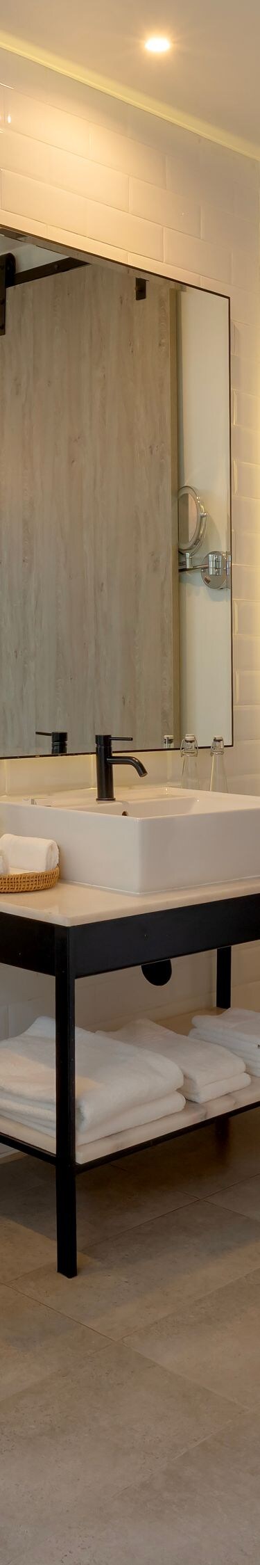 Guest Bathroom - Presidential Suite