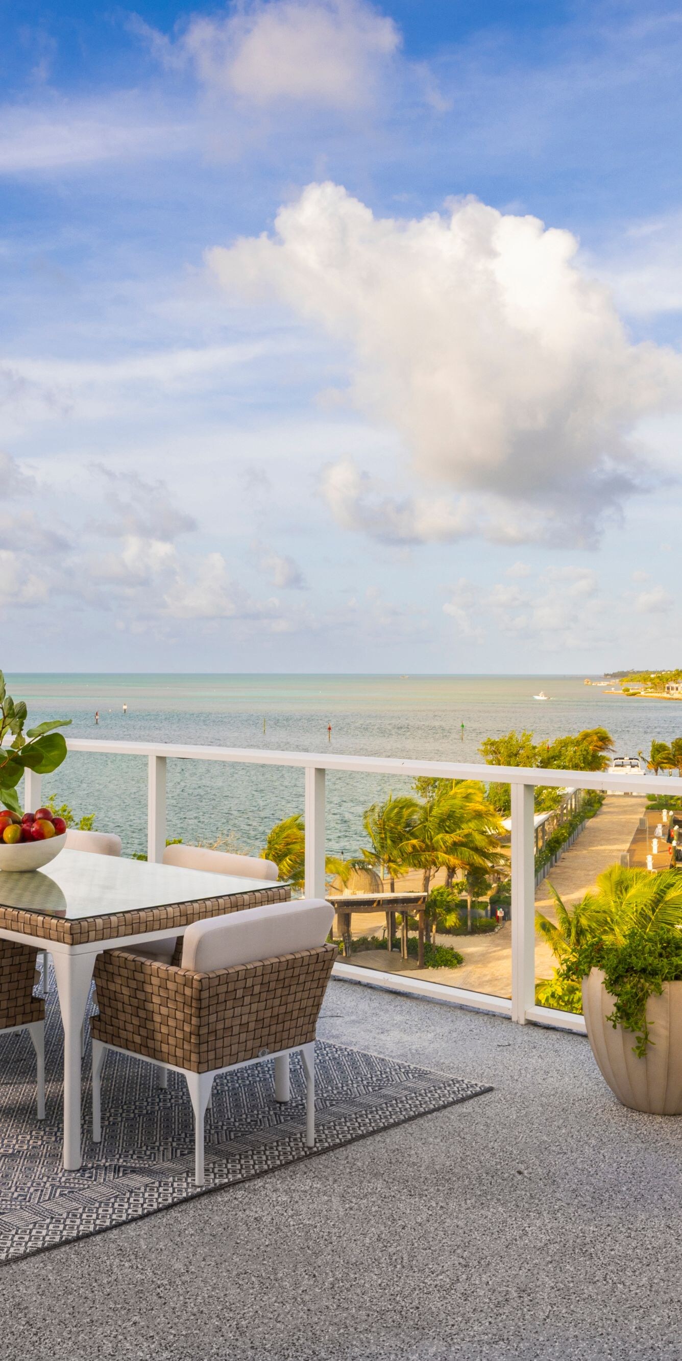 Balcón de la suite Three Waters en Islamorada