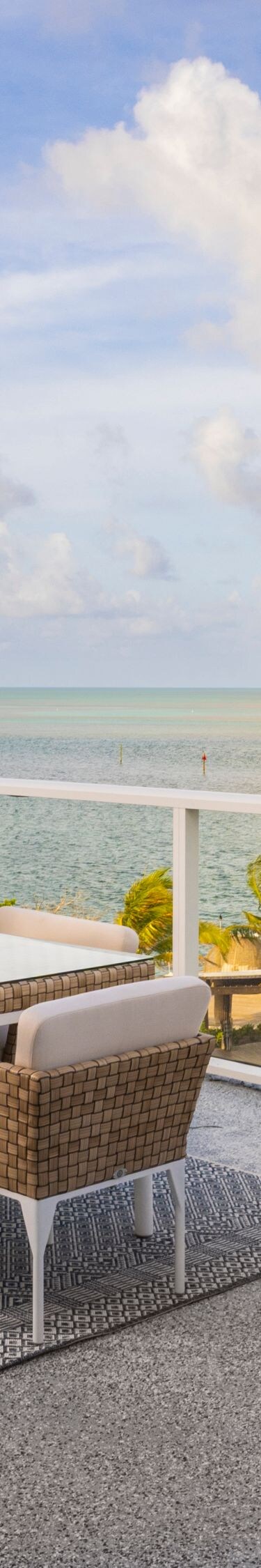 Balcón de la suite Three Waters en Islamorada