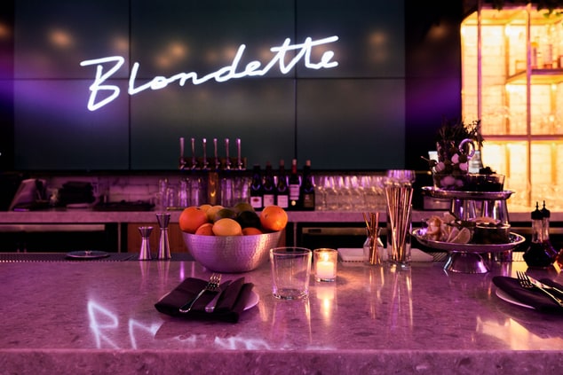 Blondette Bar 2