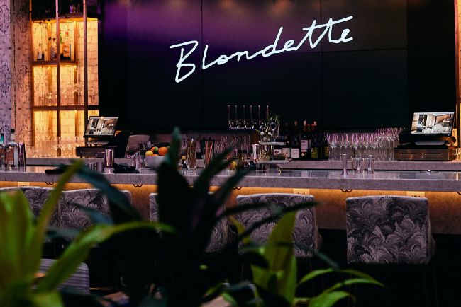Blondette Bar