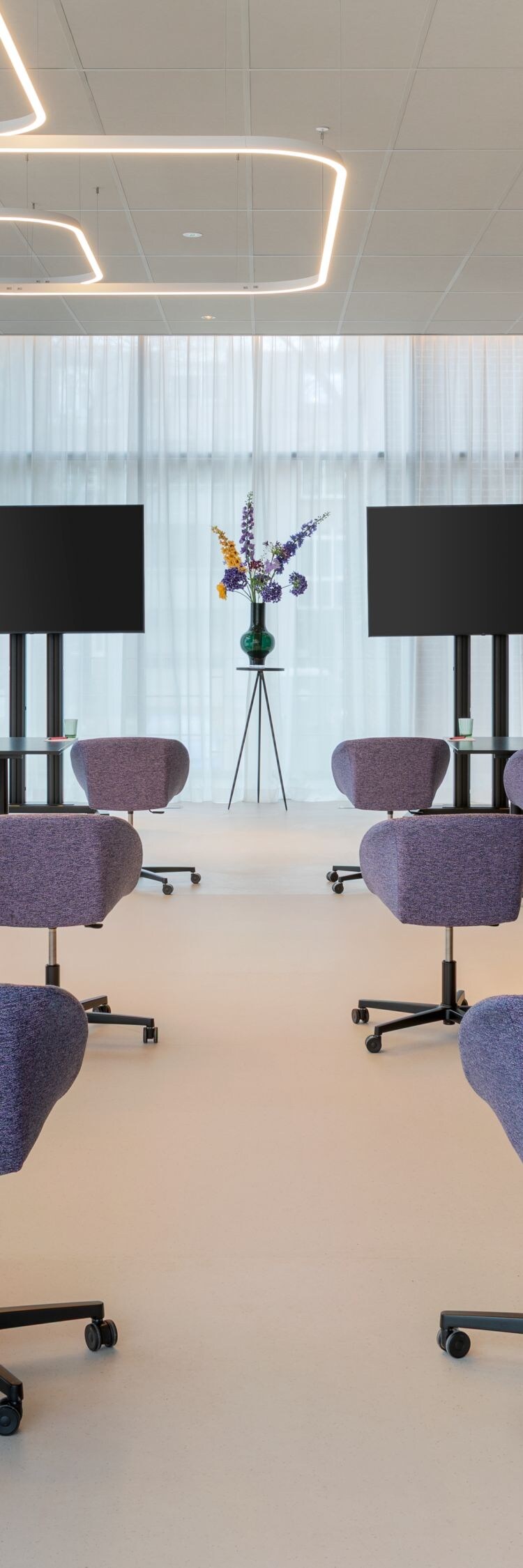 Cabaret-style meeting room Gamma