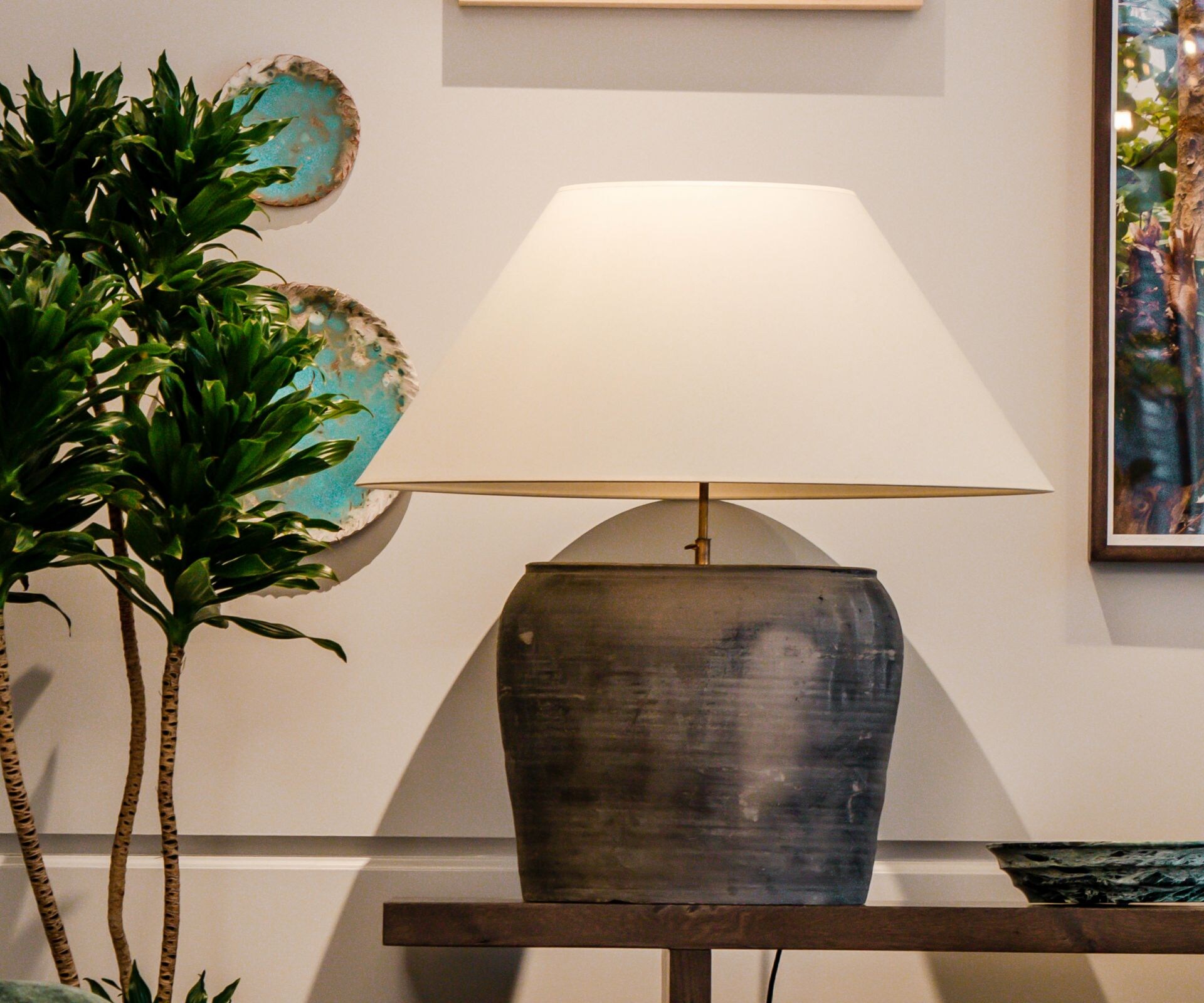 Lush seating and tables in lobby