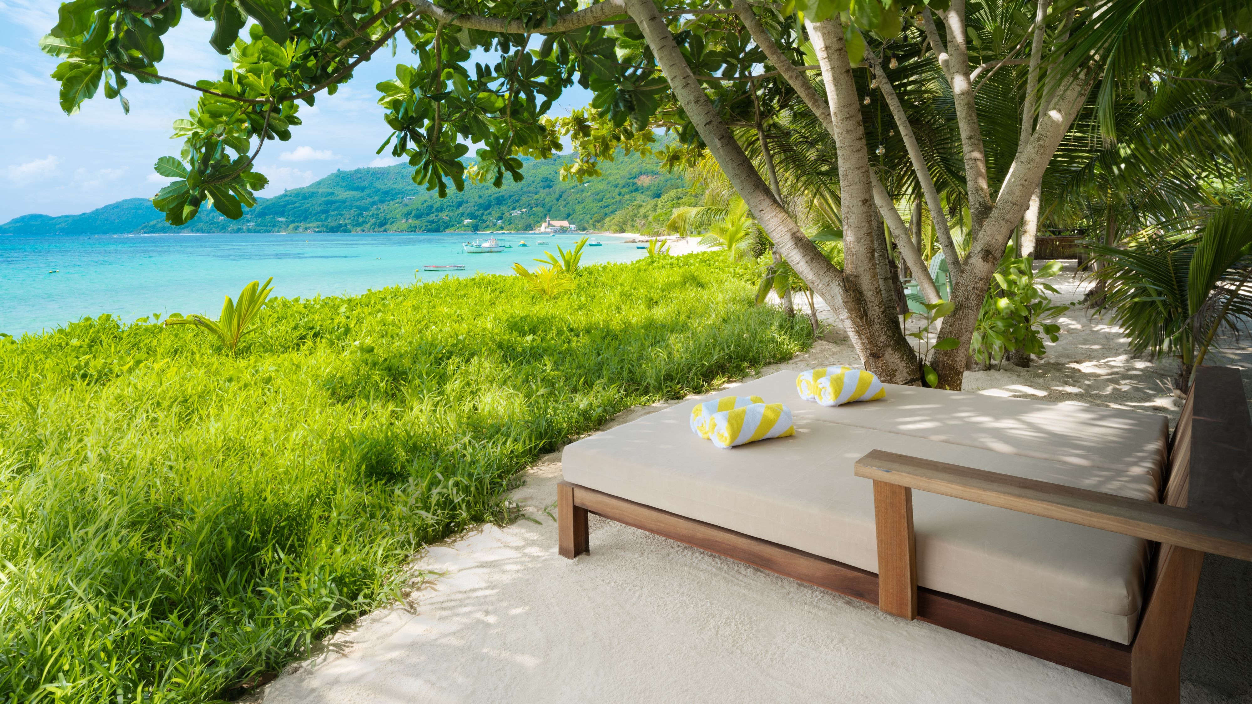 Resorts Rewards: Earn 5,000 Bonus Points Per Night