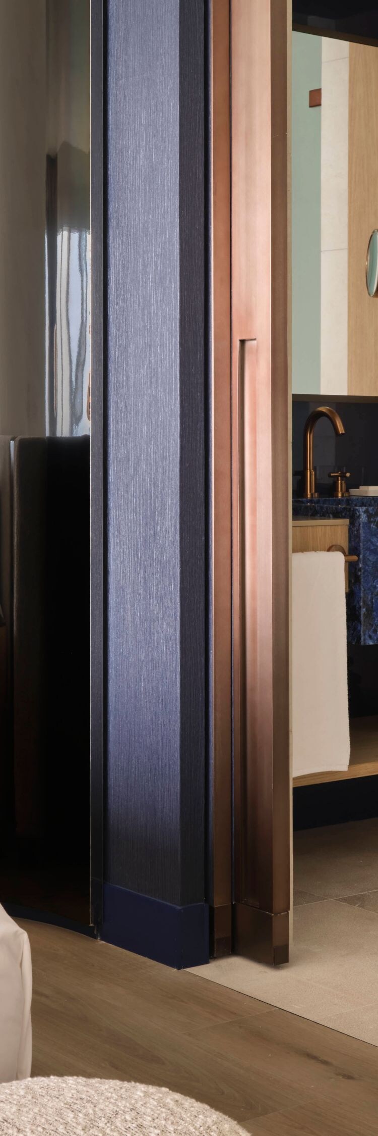 Premier Sky Room Twin - Bathroom Sliding Doors
