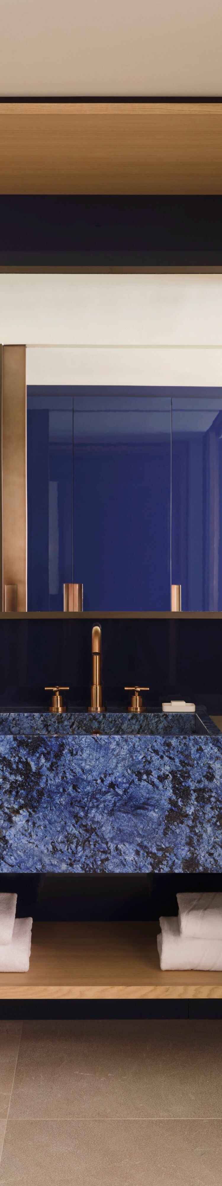 Superior Sky Room - Bathroom