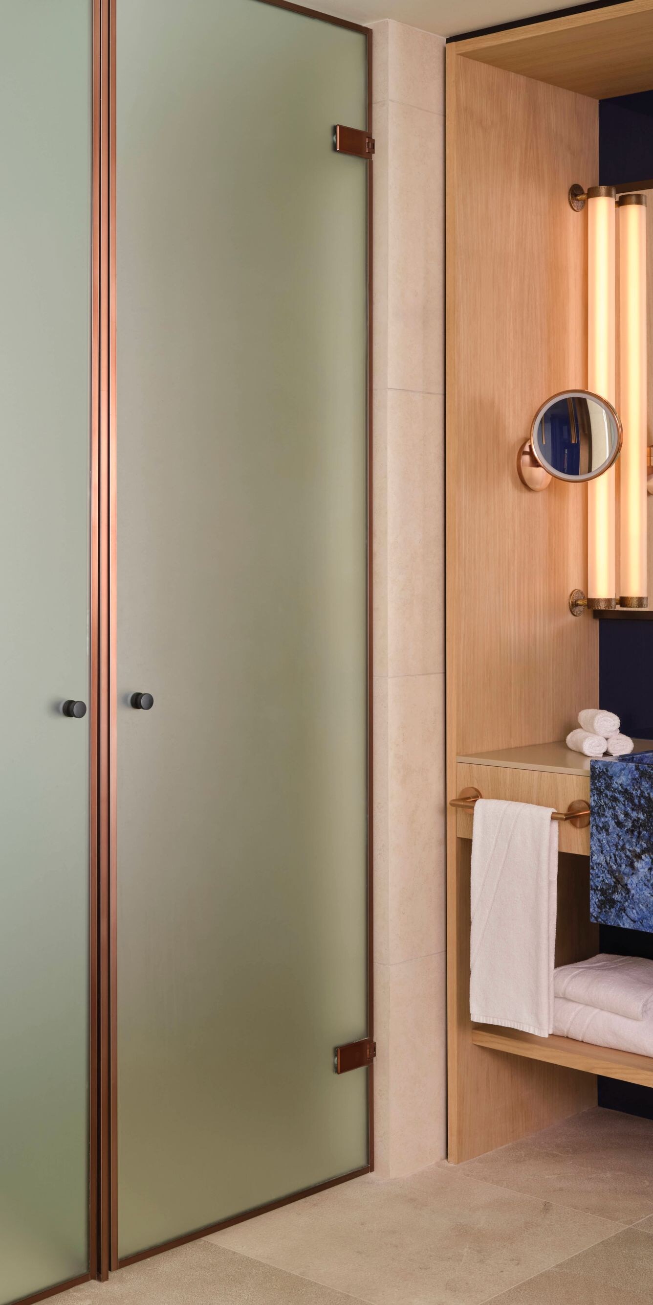 Superior Sky Room - Bathroom