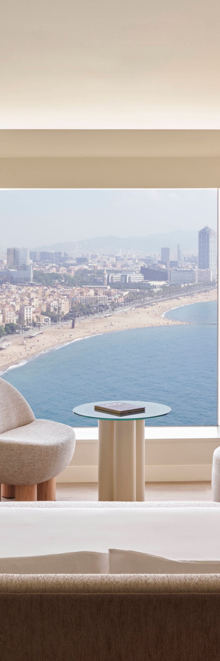 Superior Sky Room - Full View