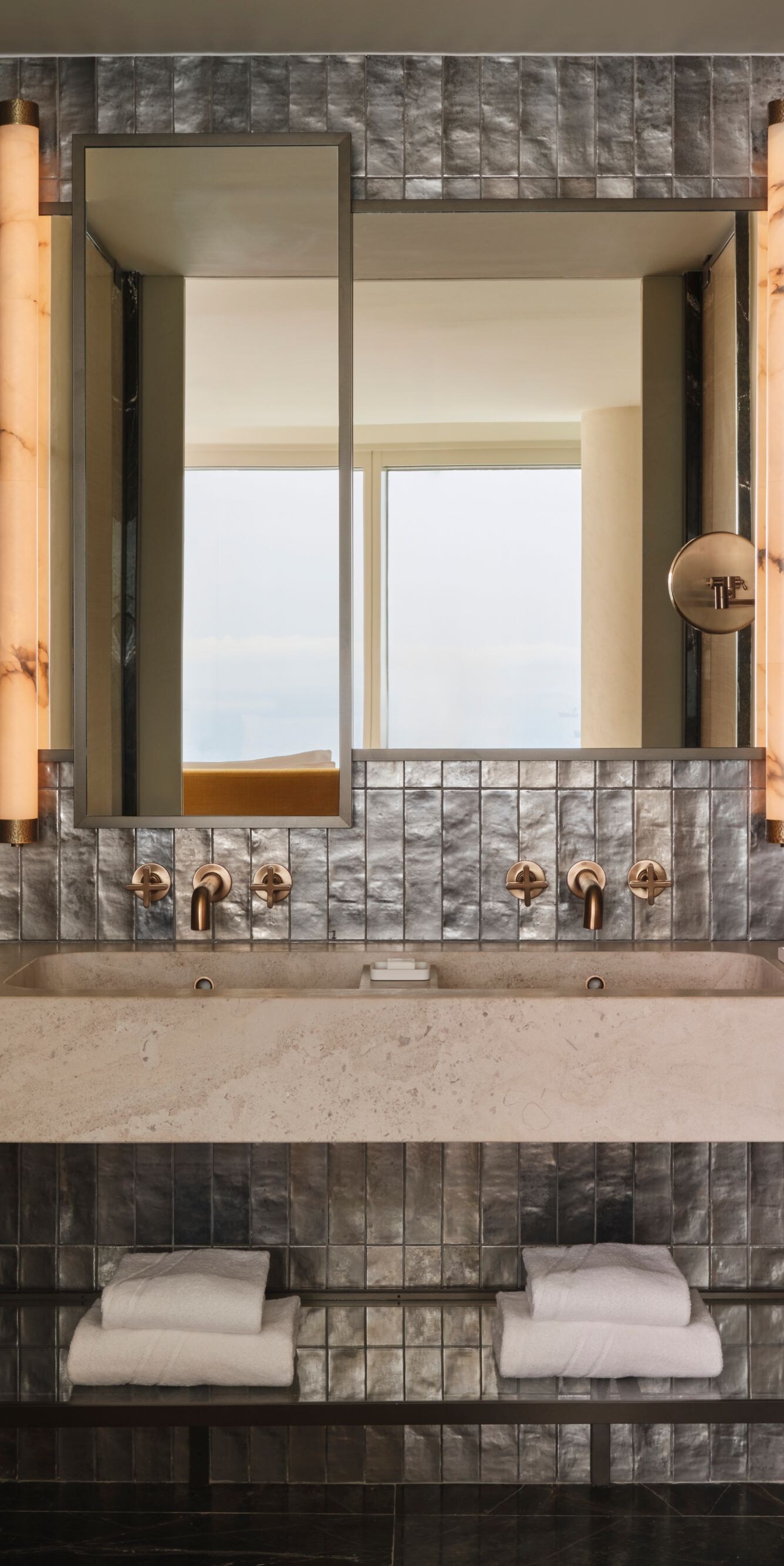 W Suite - Bathroom