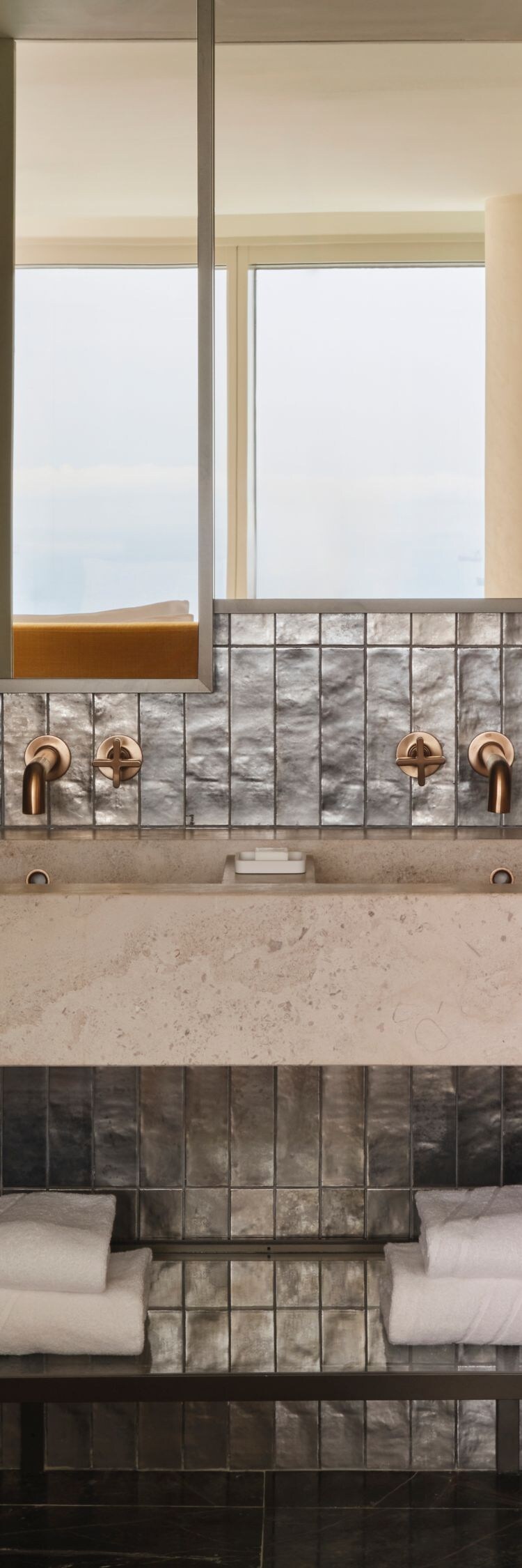 W Suite - Bathroom