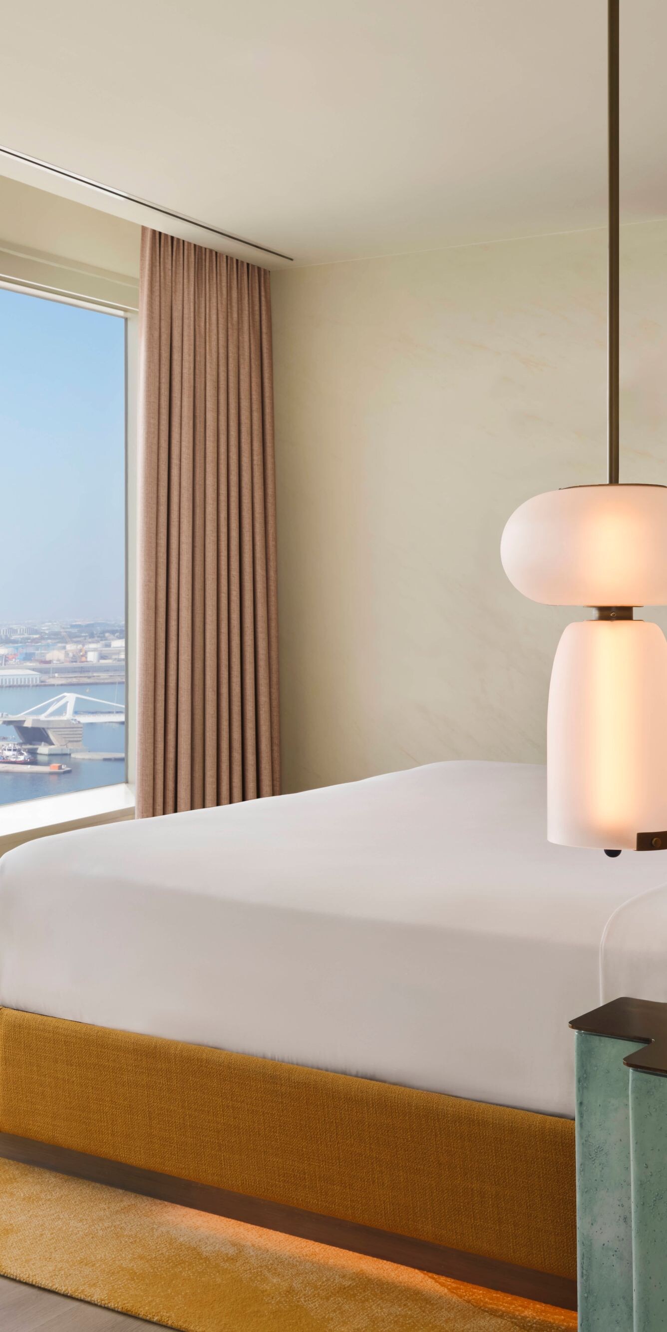 W Suite - Bedroom