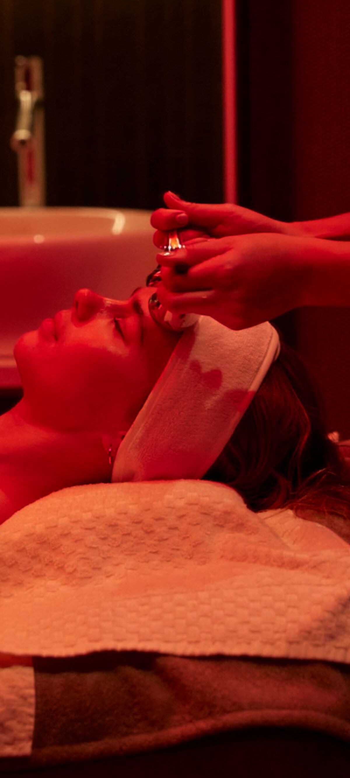AWAY Spa fire treatment room