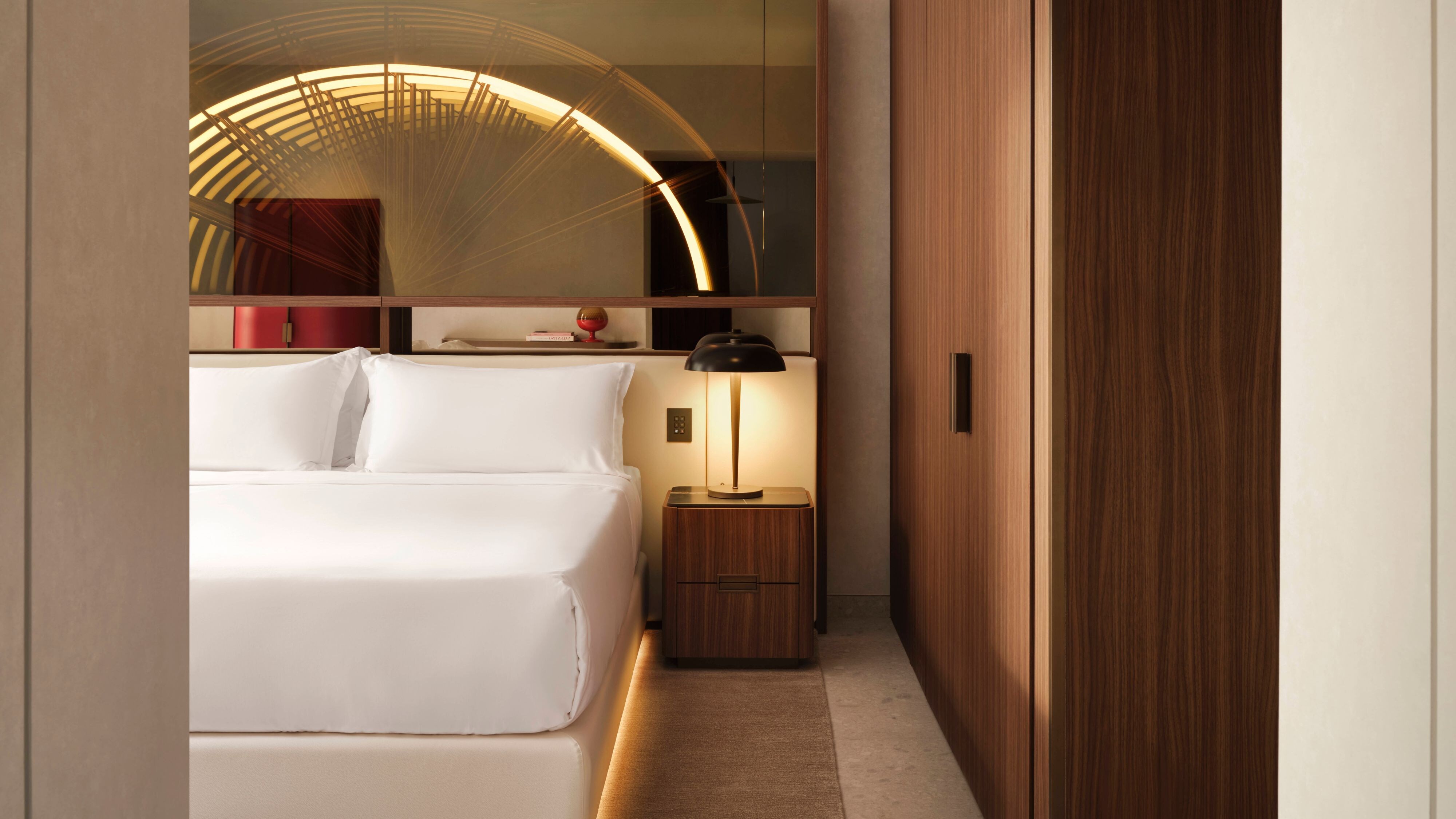 Sleep at W, Eat at W Lounge