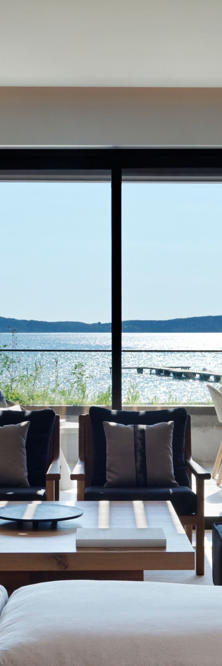W Bayfront Infinity Suite - Living Room