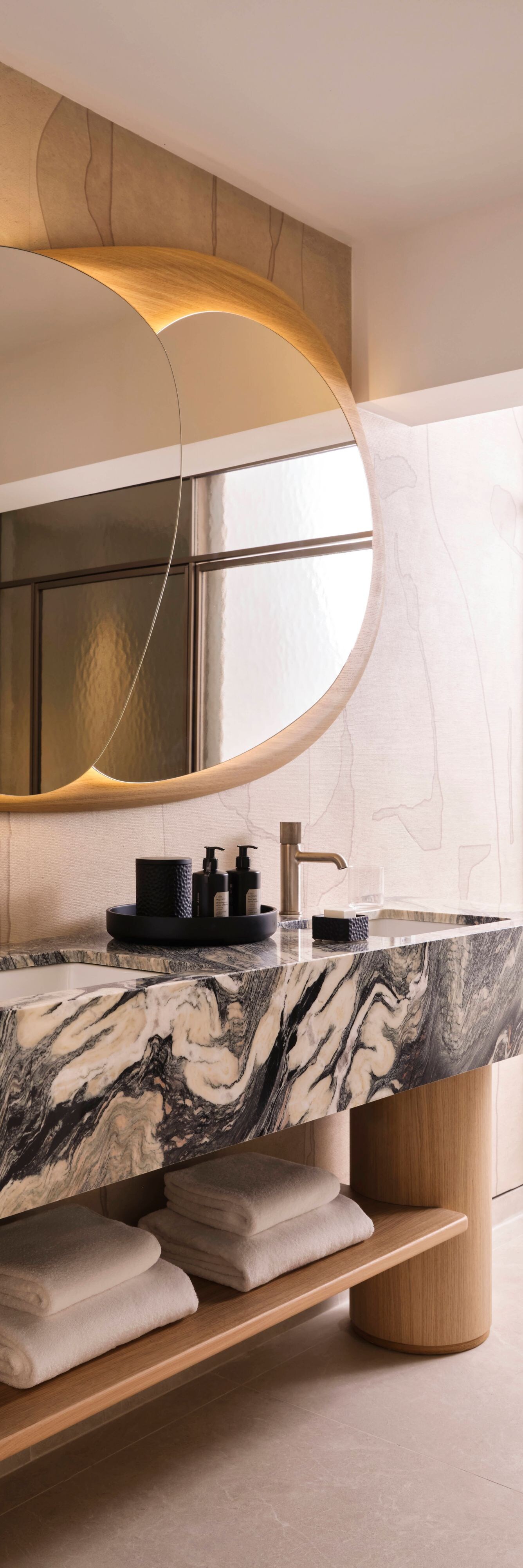 W Suite - Bathroom