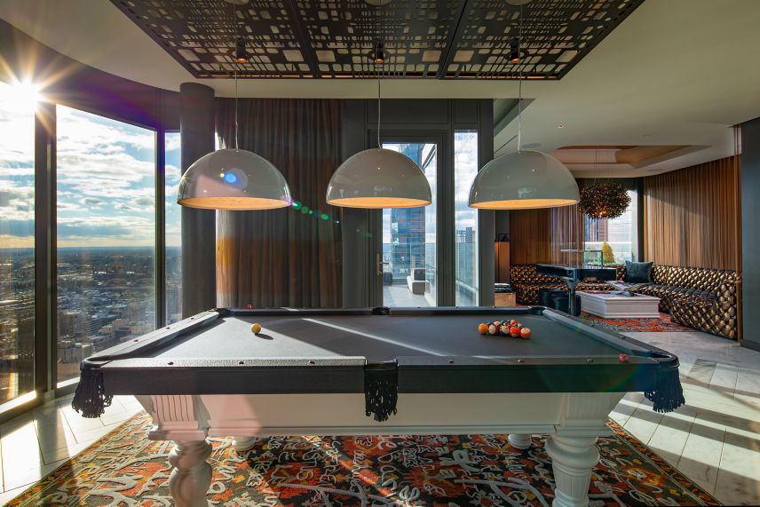 WOW Suite Billiard Room