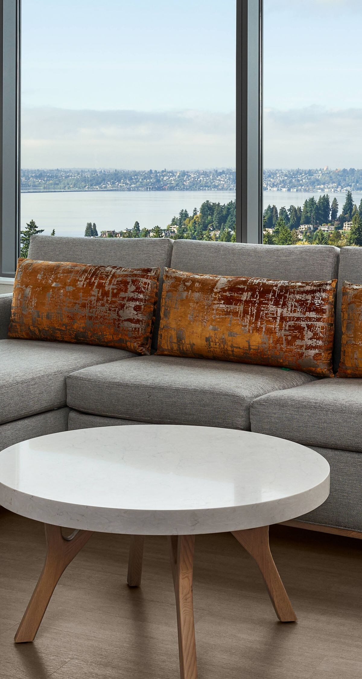 Bellevue suite king guest rooms with sofa
