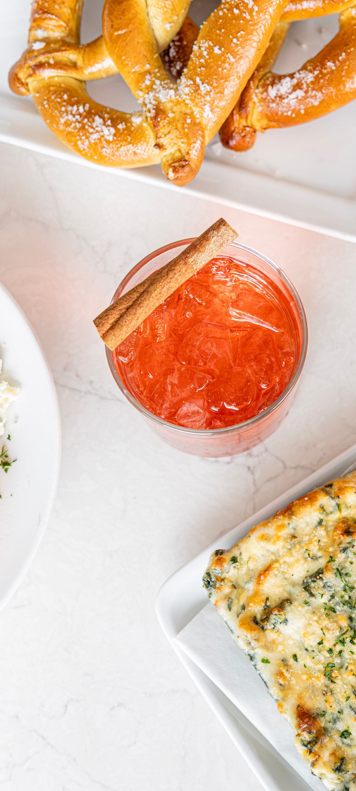 Gourmet appetizers with cocktails