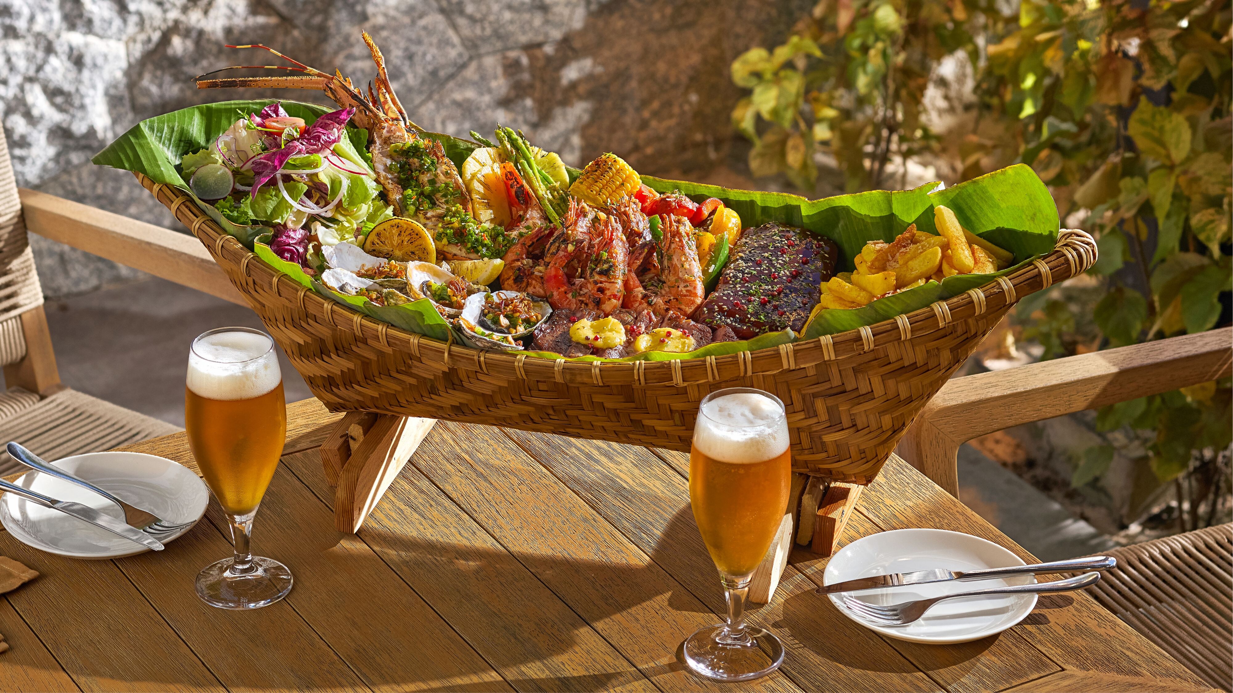 [DINE] Beachfront Delights