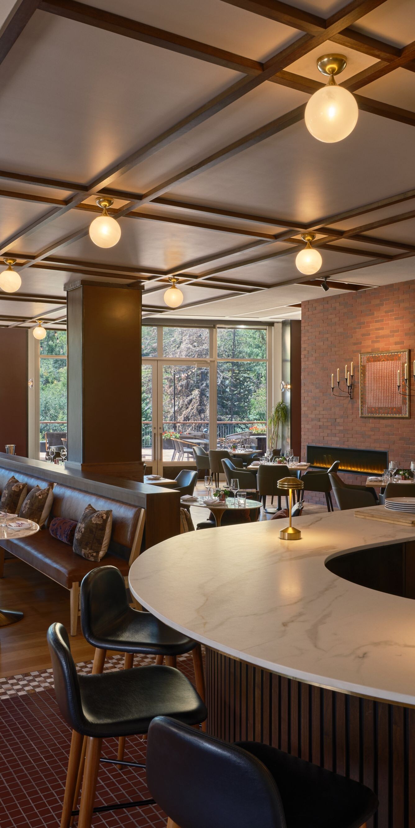  Comedor del restaurante con barra