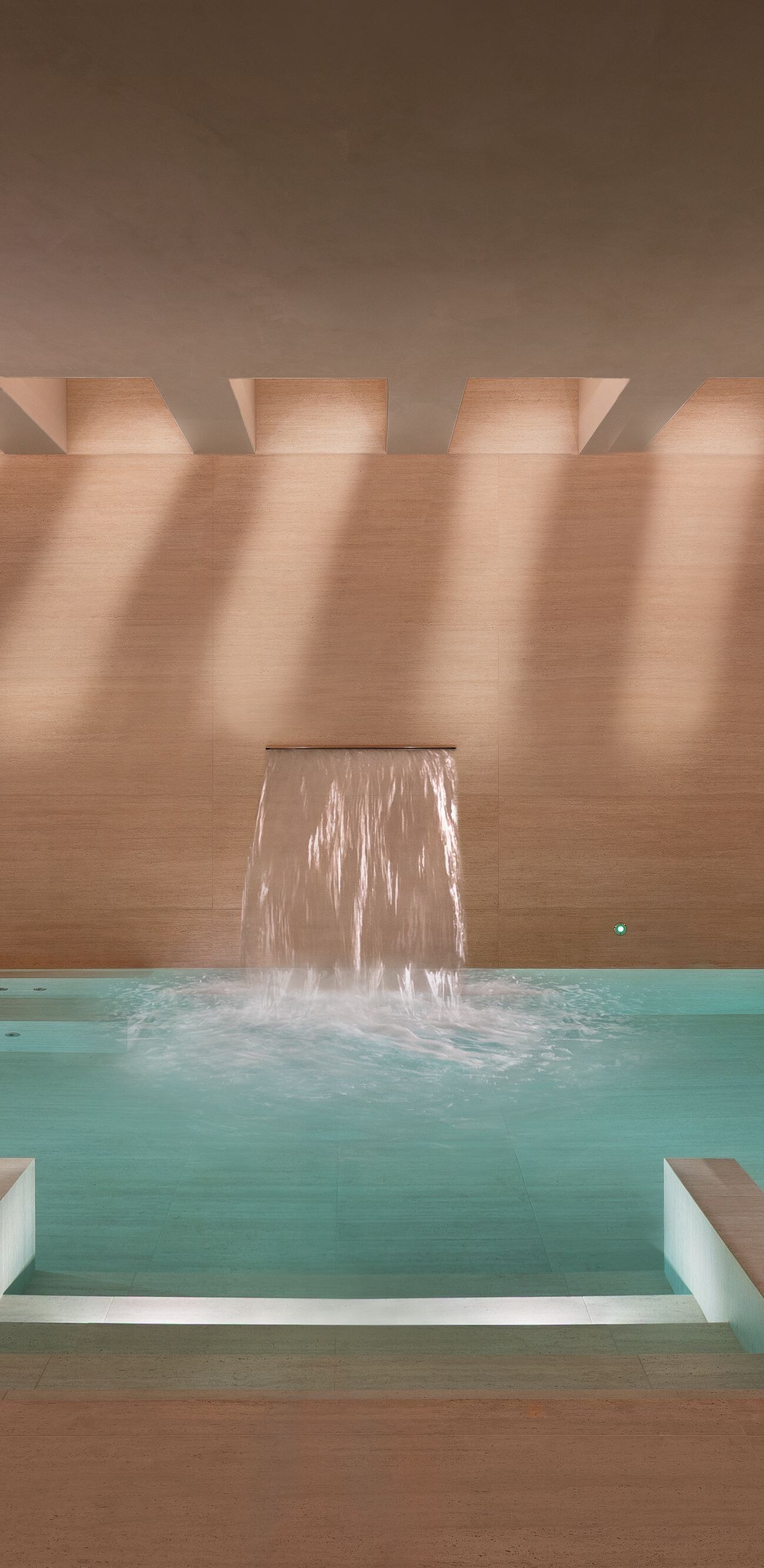 Front view of main pool with fountain feature