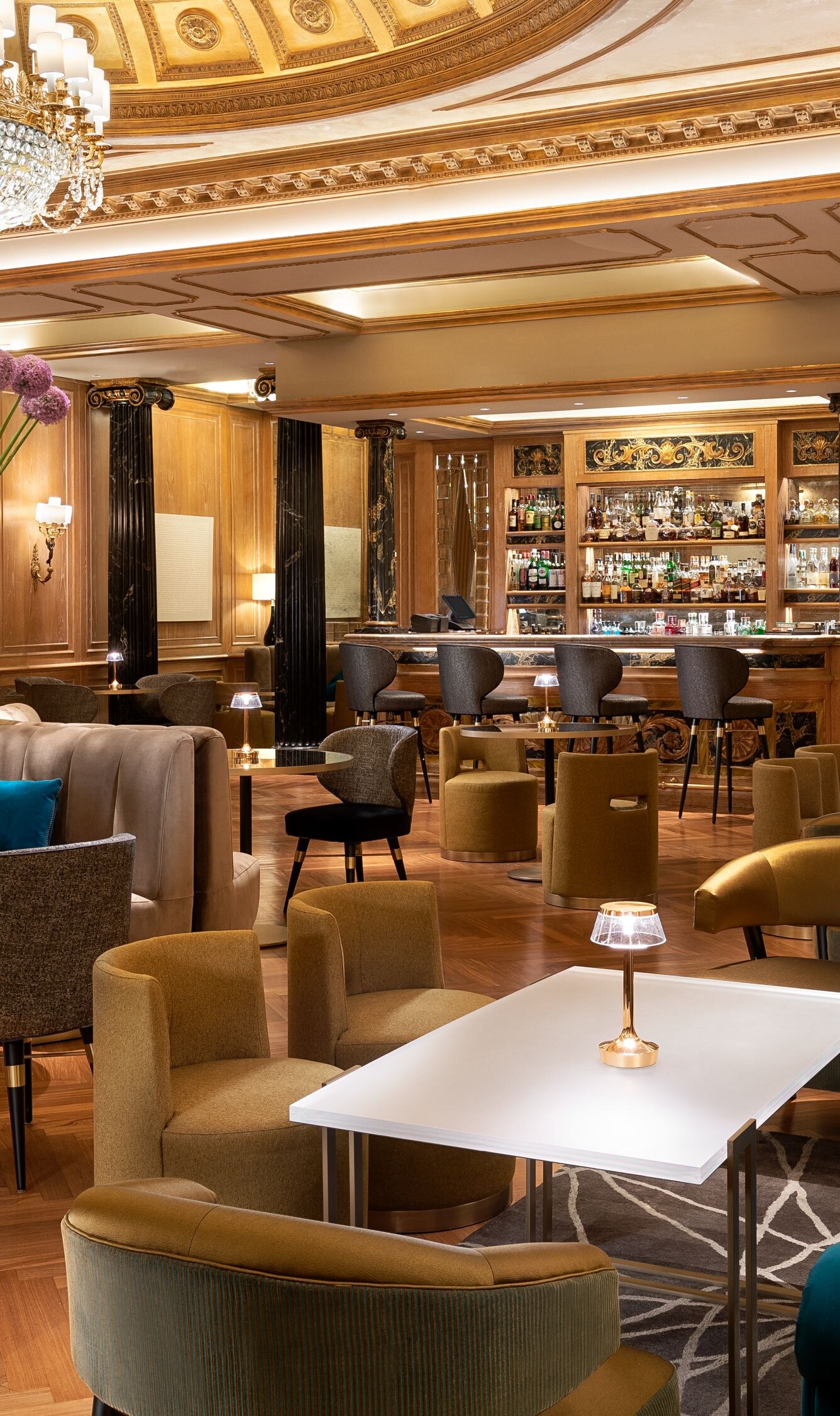 The Lounge Bar