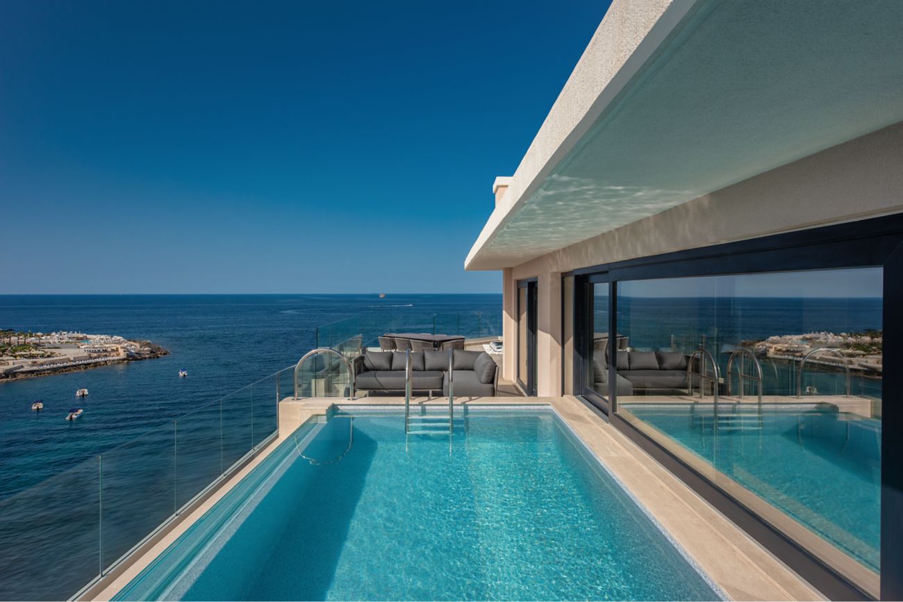 Two-Bedroom Presidential Penthouse Infinity Pool  