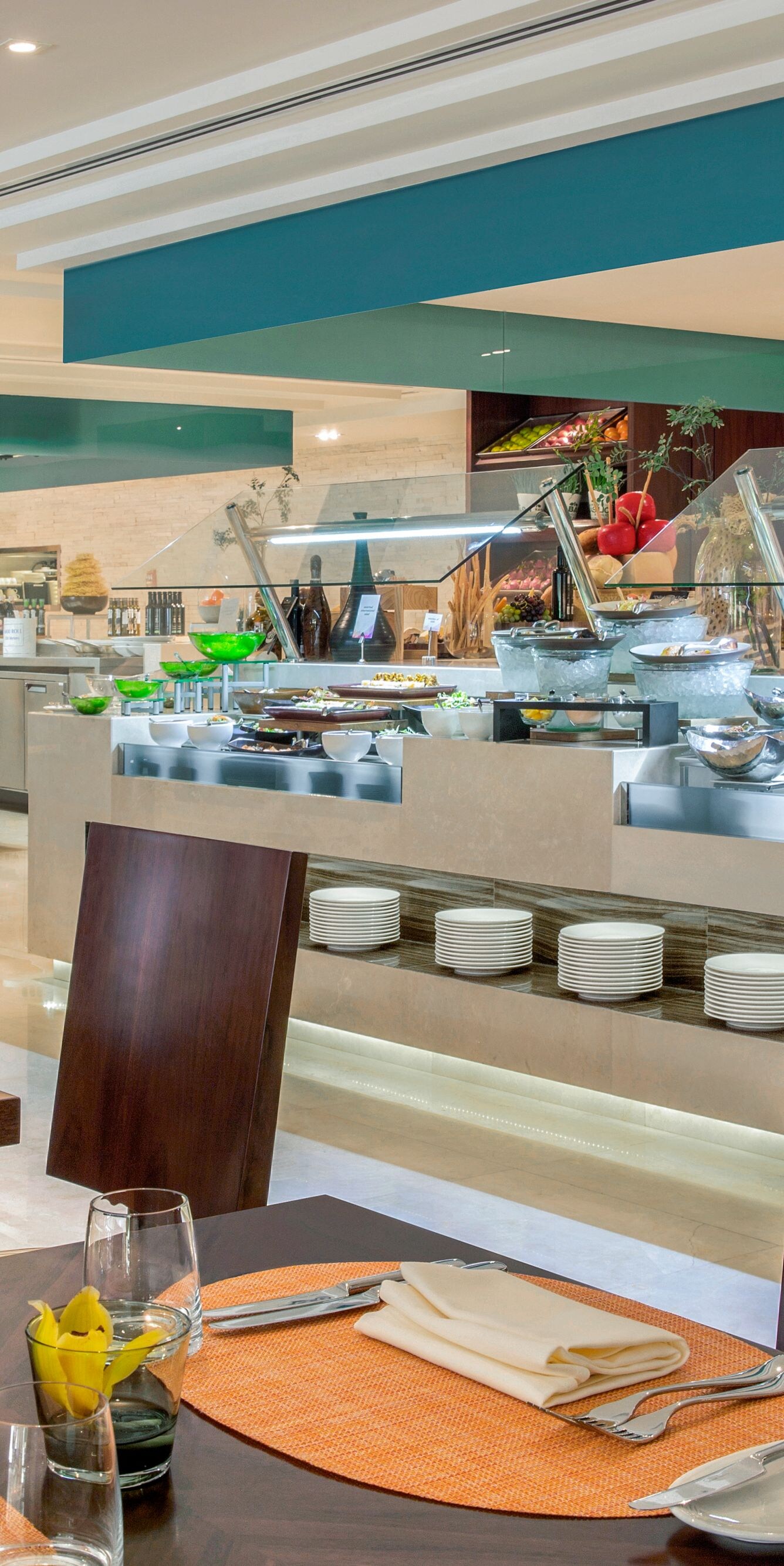 Flavours restaurant buffet dining area