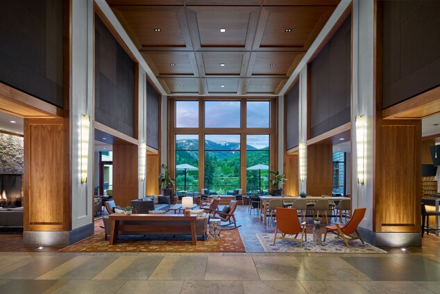 Lobby with seating area and mountain view
