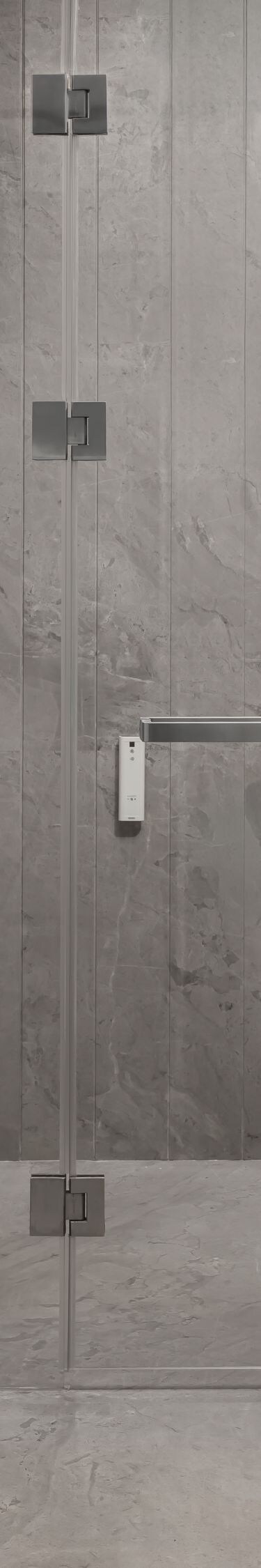 Executive Suite Bathroom