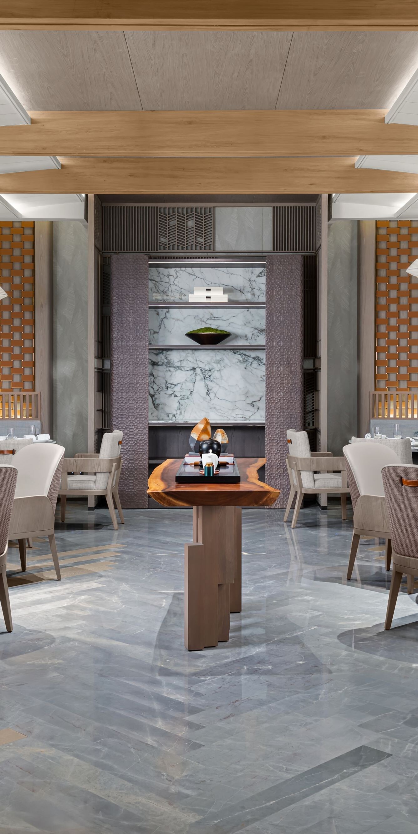 Yun Ting General restaurant tables and chairs