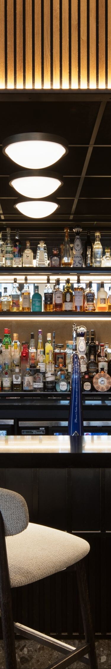 chaises de bar, bar