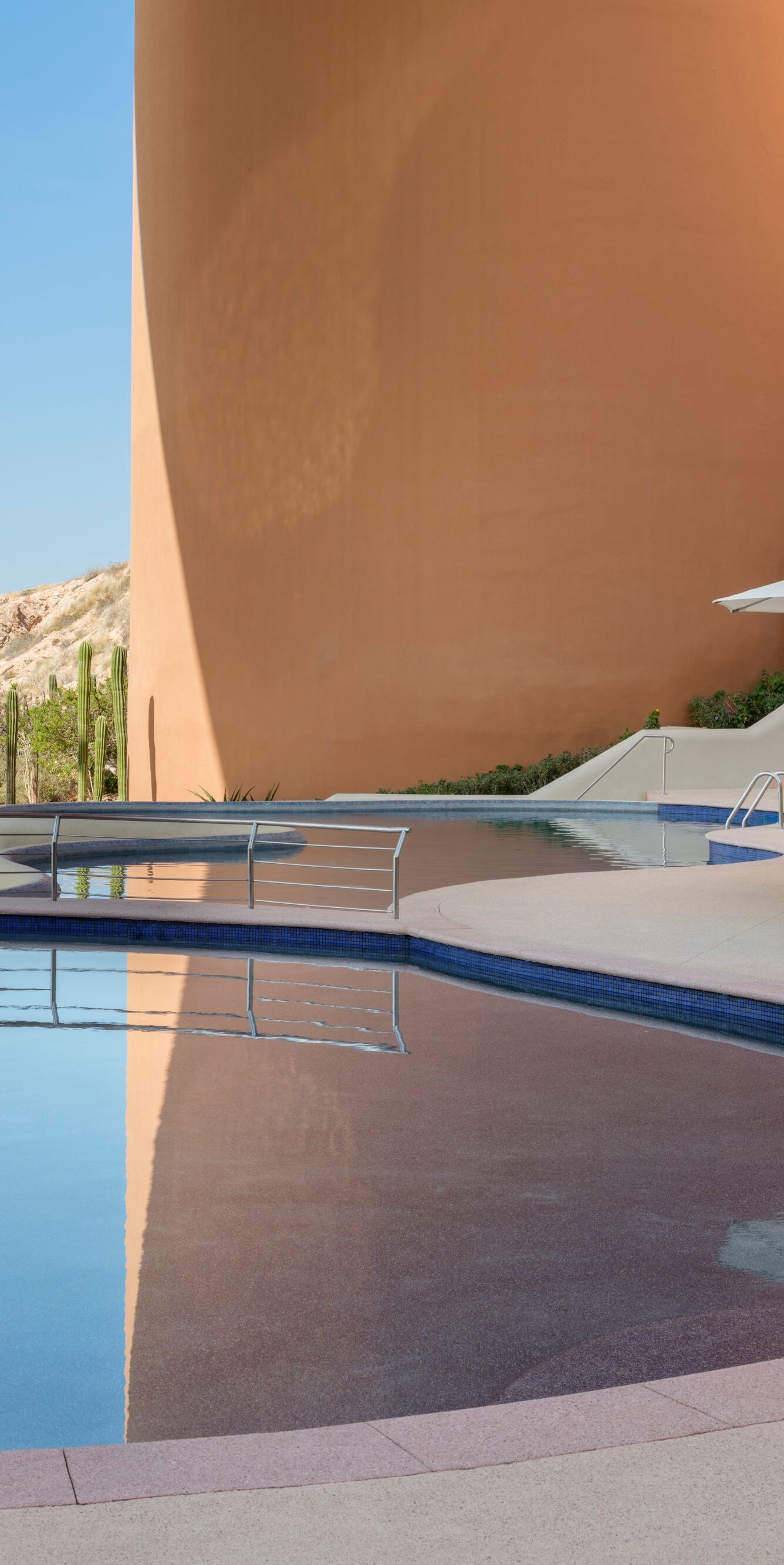 Beachfront outdoor pool in Los Cabos