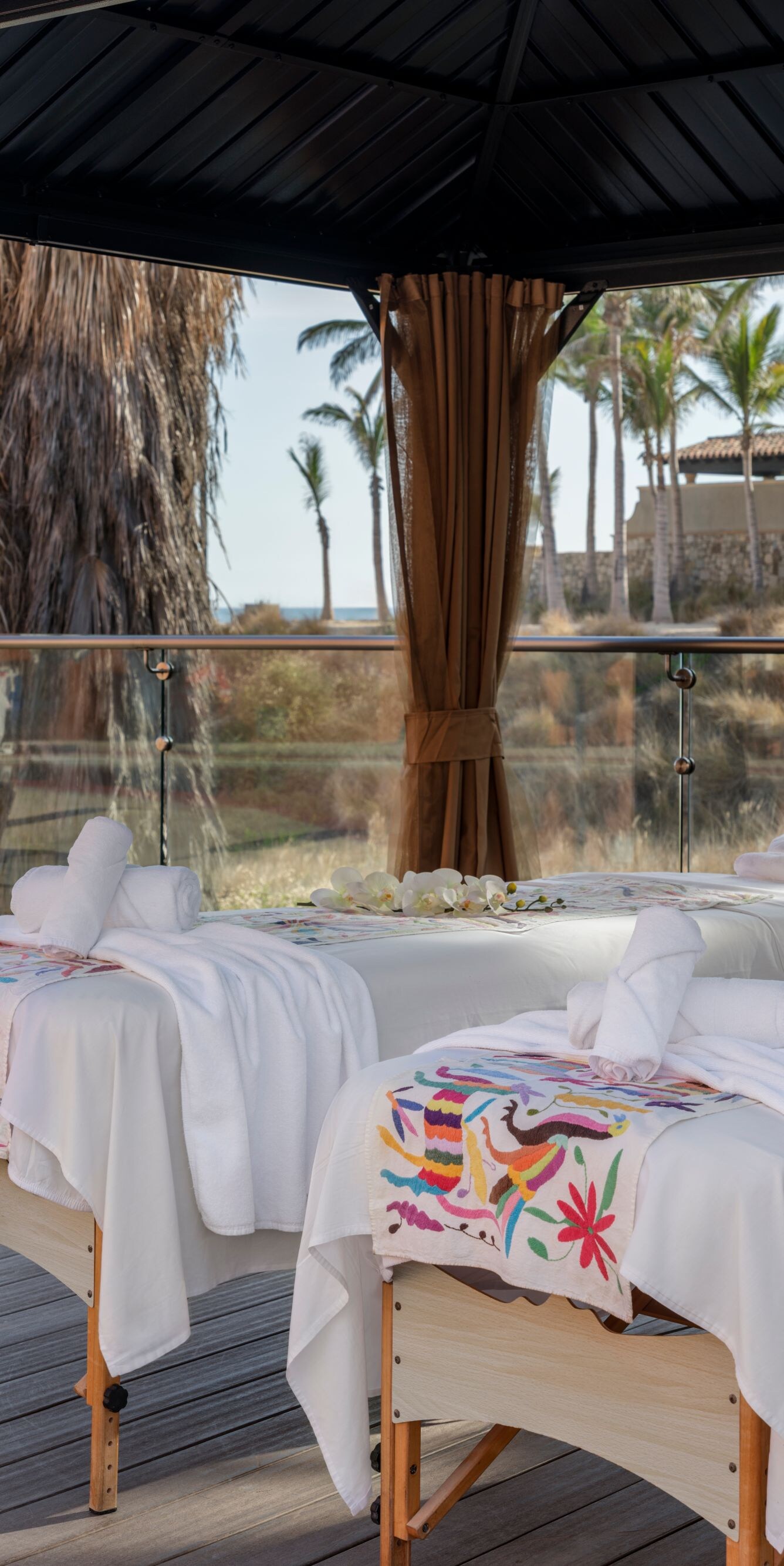 Oceanfront spa cabana at Los Cabos resort
