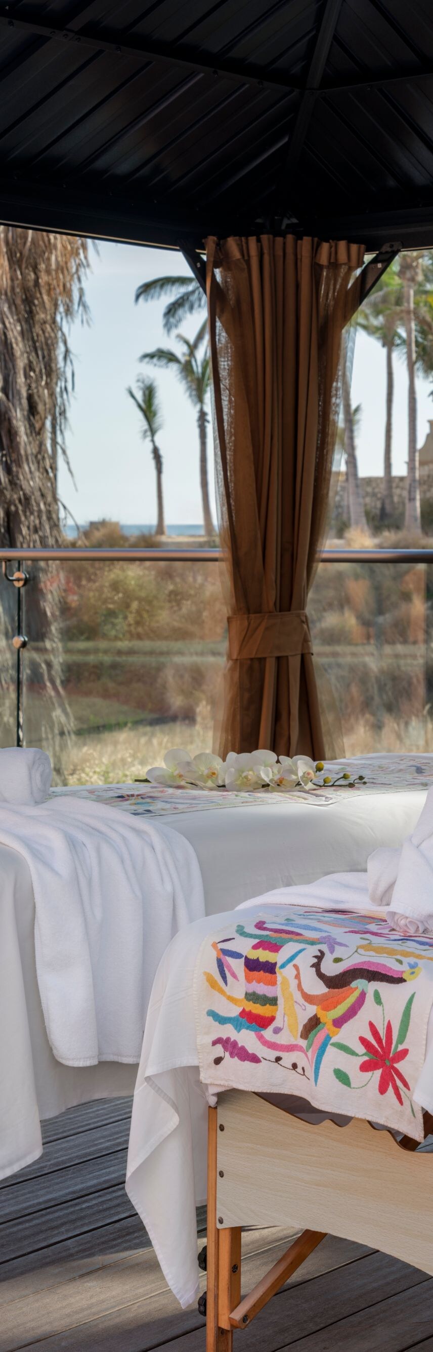 Oceanfront spa cabana at Los Cabos resort