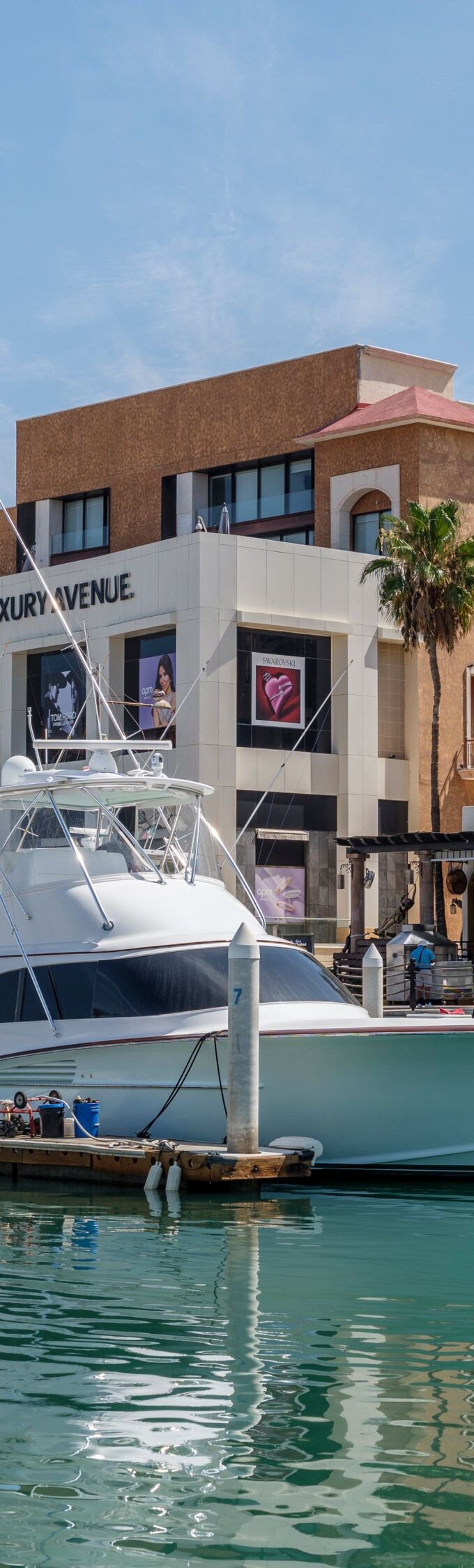 Tiendas y restaurantes cerca del resort de Los Cabos