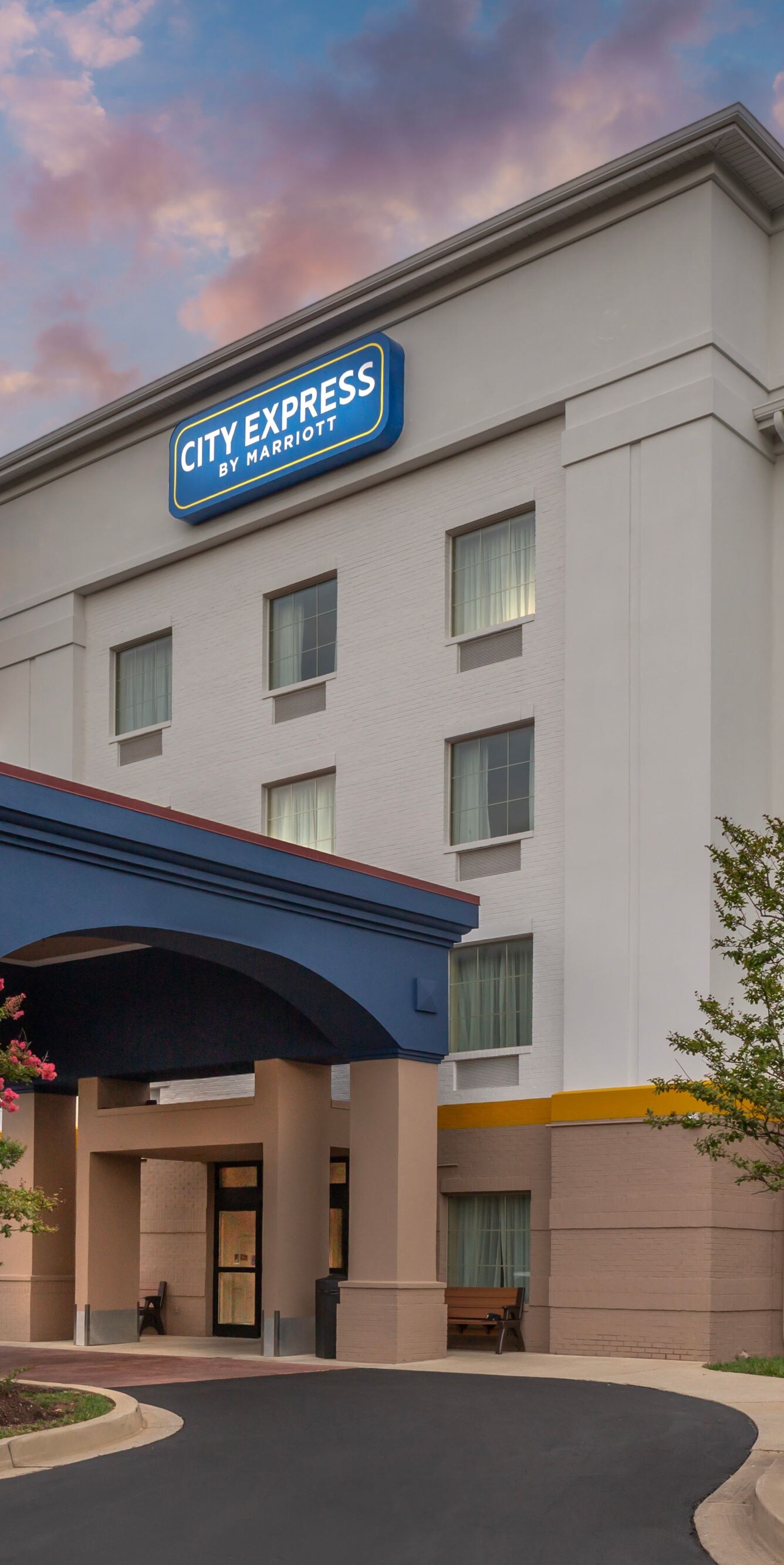City Express By Marriott Elkridge at Twilight