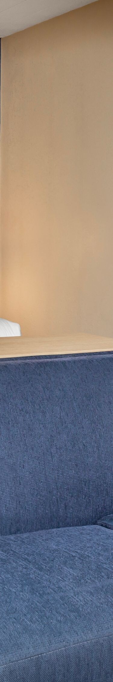 King Suite Bed and Sofa Seating