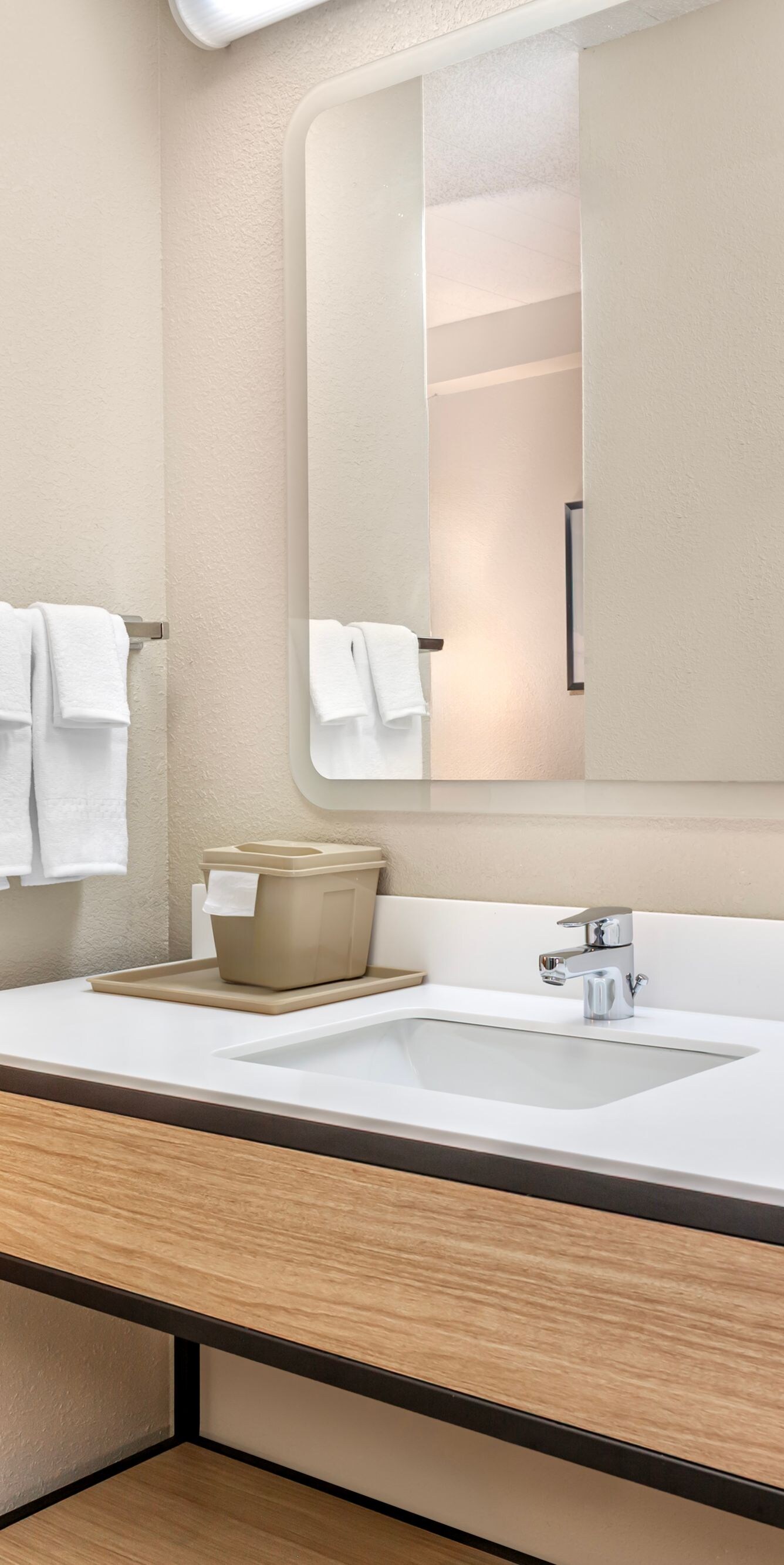 King Guest Room Sink and Vanity