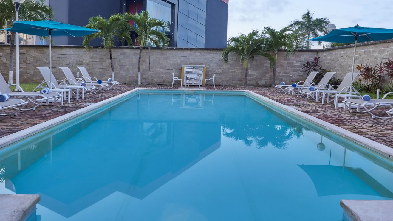Swimming pool in Cancún