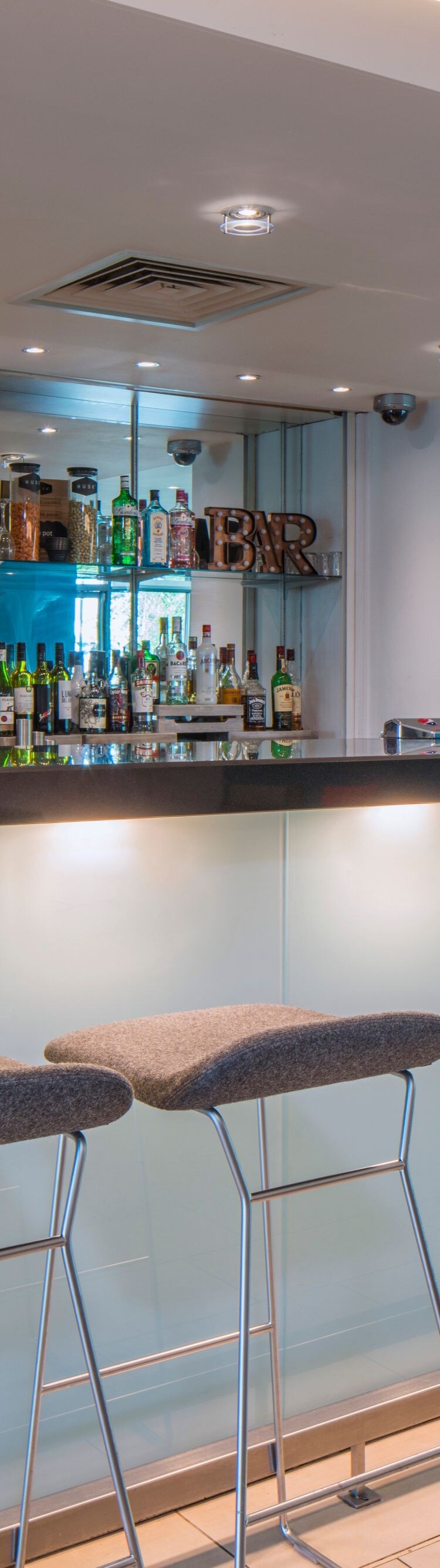 Bar / Lounge