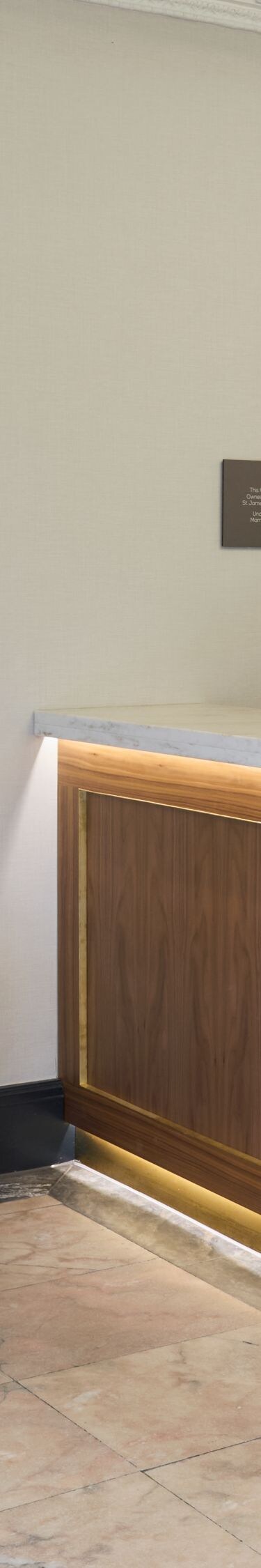 Reception desk, casual seating and lobby bar