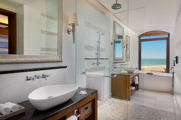 Premium Seaview Bathroom View and Amenities 