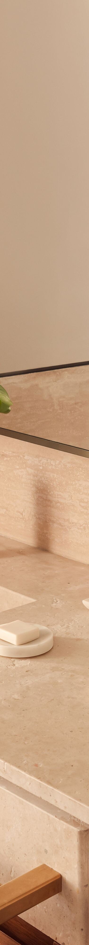  baño de la suite con lavabo doble