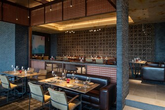 a warm, inviting and relaxed dining environment