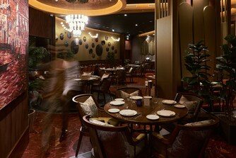 مطعم ريفاج (RIVAAJ) في فندق سانت ريجيس الدوحة 